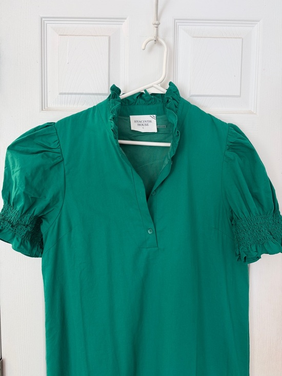 Tuckernuck Dresses & Skirts - Tuckernuck Emerald Green Puff Sleeve Eliza Dress